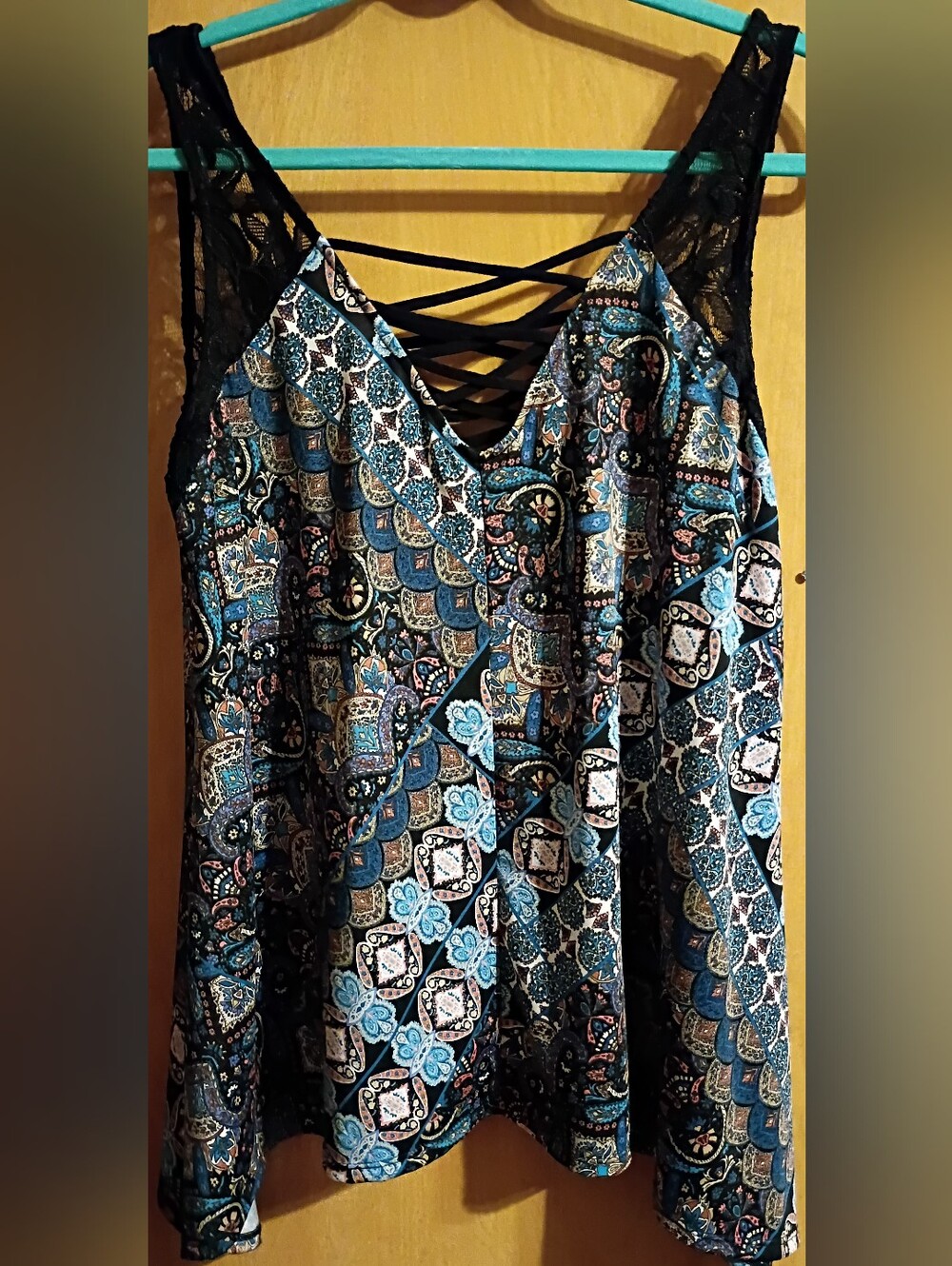 Black and Teal Paisley Lace-Trim Camisole XL